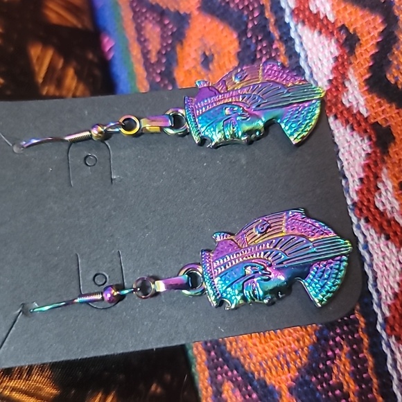 Egyptian Goddess Isis Earrings - Picture 2 of 2